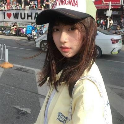 左撇子女孩